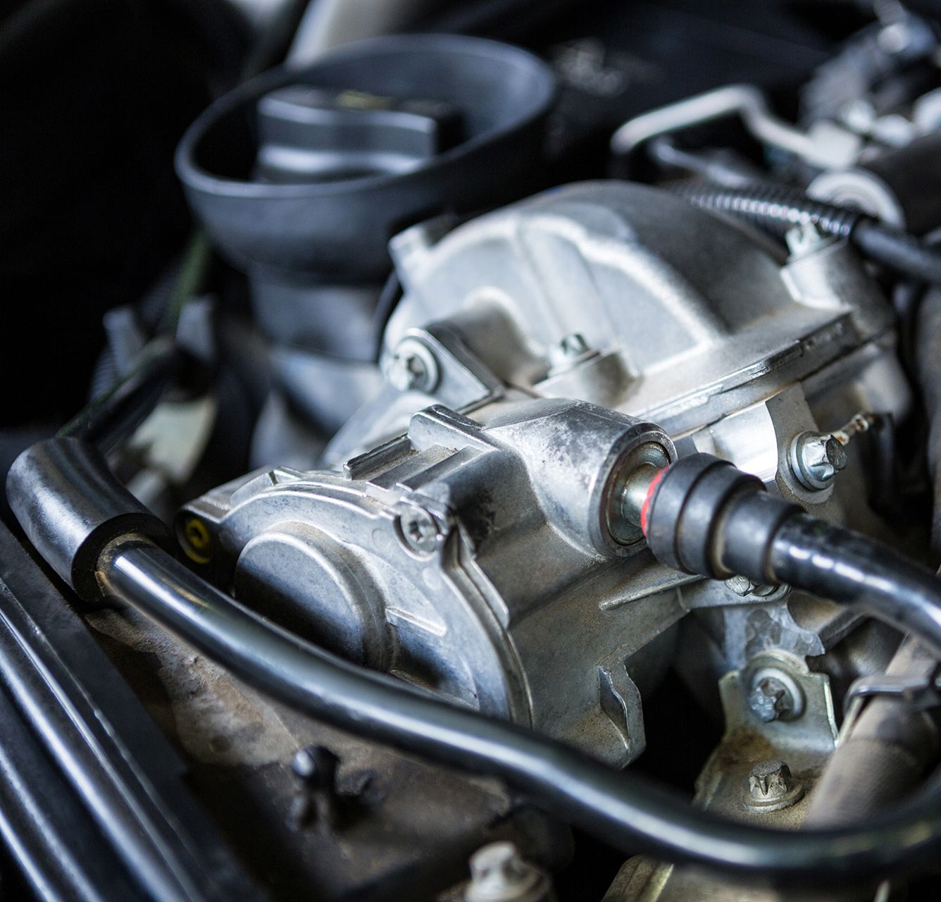 close-up-car-engine close-up-car-engine